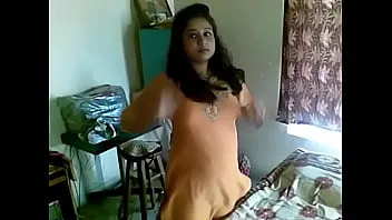 Young Desi Xxpornvidio Bhabhi In Bed